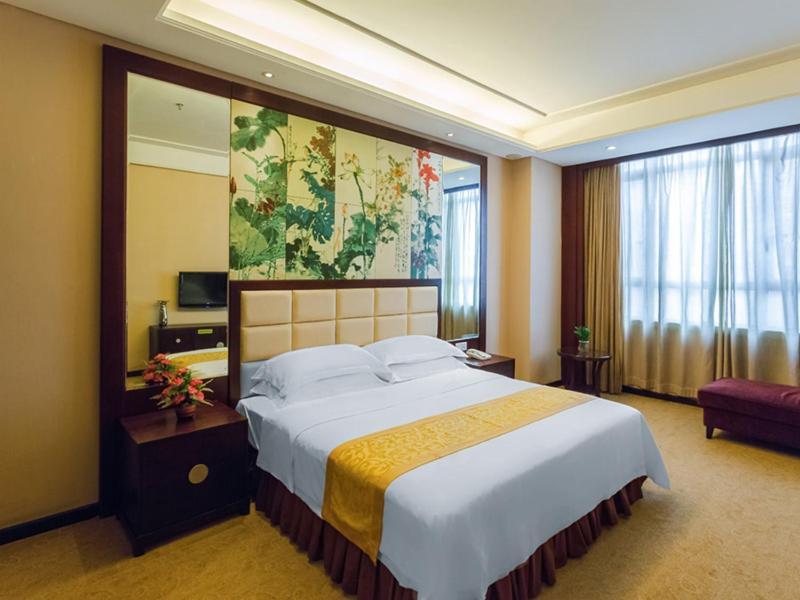 Vienna Hotel Lufeng Peopole Road Экстерьер фото