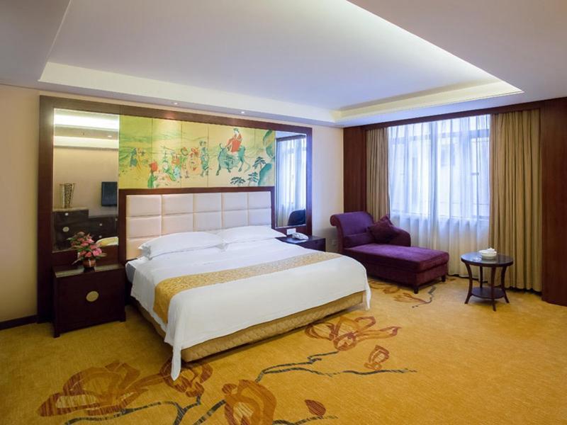 Vienna Hotel Lufeng Peopole Road Экстерьер фото